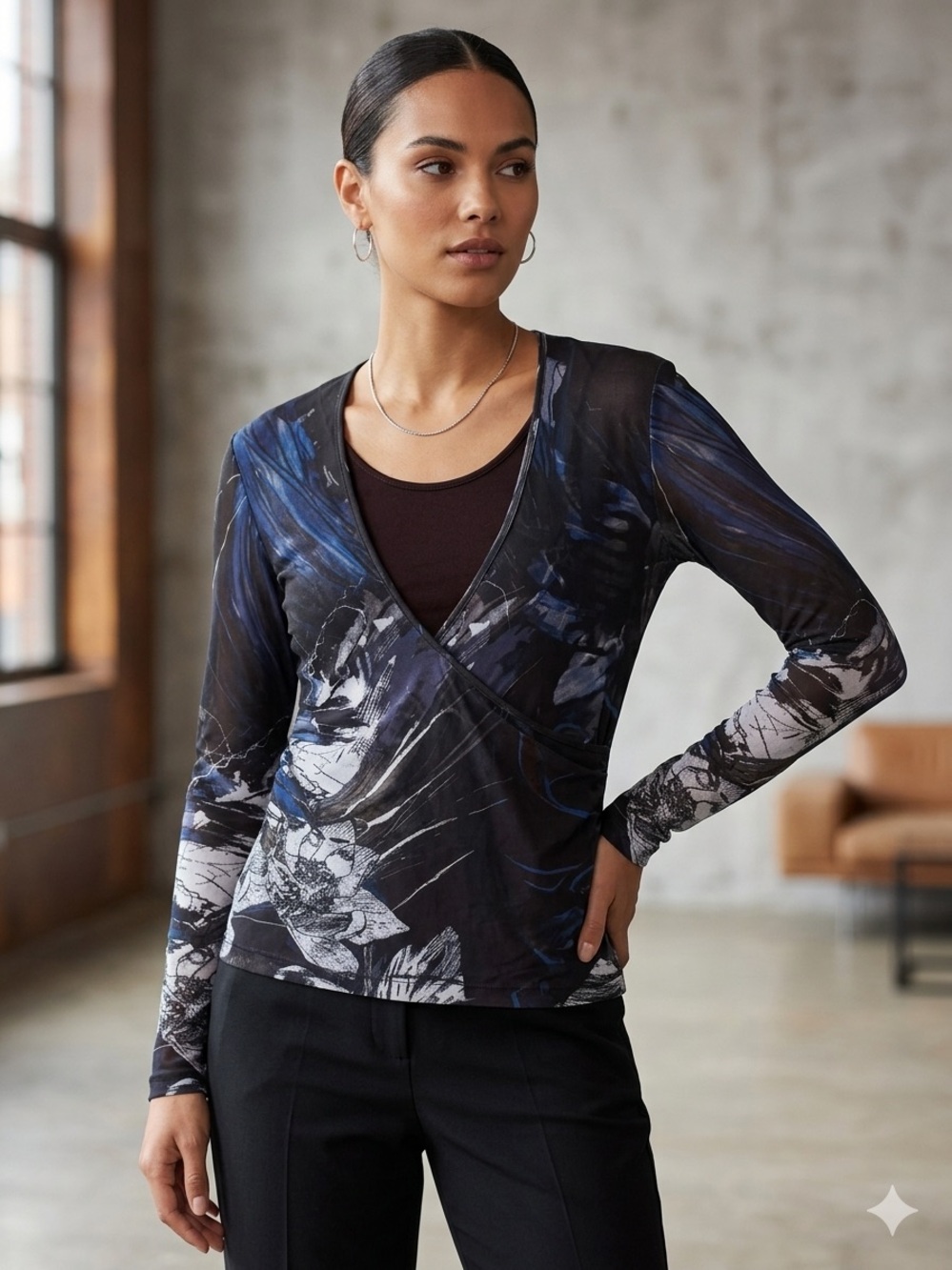 OLSEN Women's Navy & Black Abstract Wrap-Front Long Sleeve Top